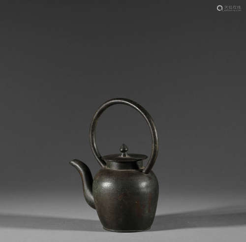 Bronze pot of Qing Dynasty