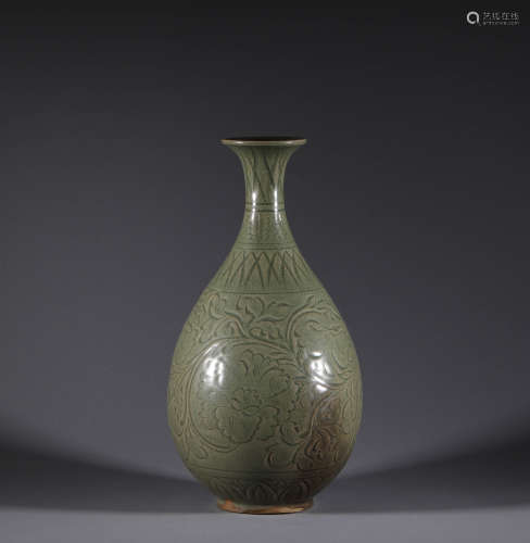 Spring bottle of celadon jade pot in Song Dynasty