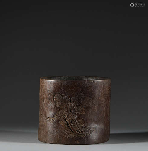 Agarwood pen holder in Qing Dynasty