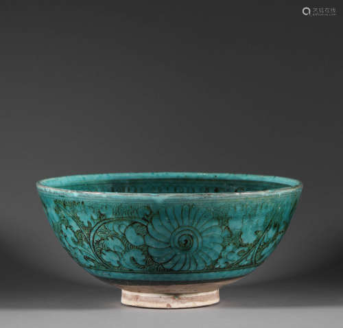 Blue glazed flower bowl in Song Dynasty