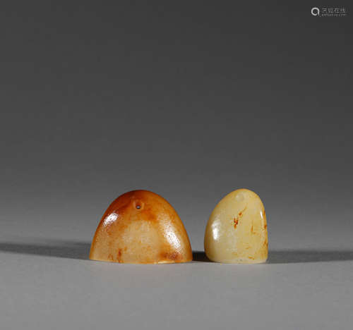 A pair of Hetian jade seals in Qing Dynasty