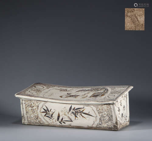 Porcelain pillow of Cizhou kiln in Song Dynasty