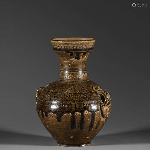 Long necked jar with sauce glaze in Song Dynasty