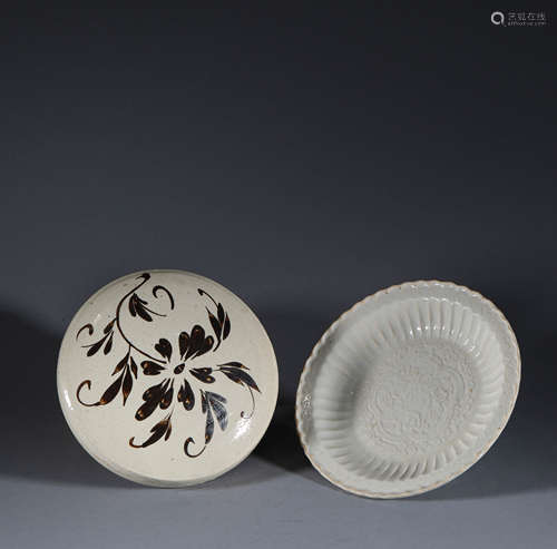 Cover box and plate of Cizhou kiln in Song Dynasty