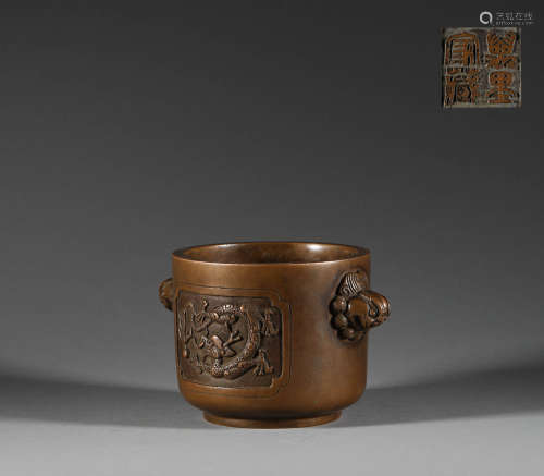 Bronze double animal ear censer in Qing Dynasty