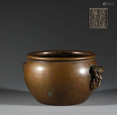 Bronze censer with two ears in Qing Dynasty