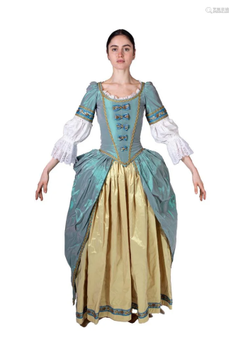 Medieval ladies costume