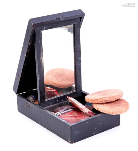 Make-up box from Ton Wiggers