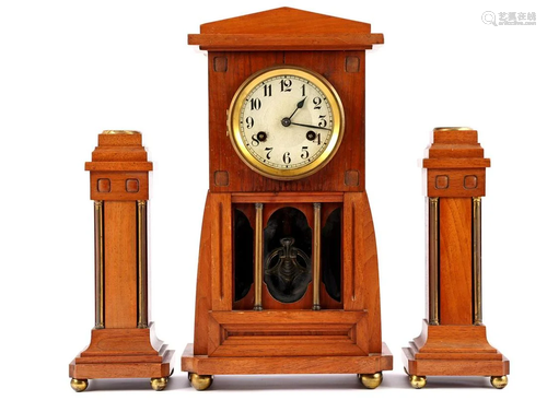 Junghans Art Deco mantel clock in walnut case