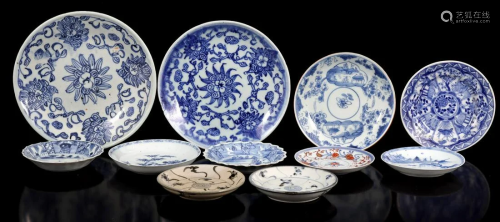 Lot with 11 various porcelain dishes, China, 17th /