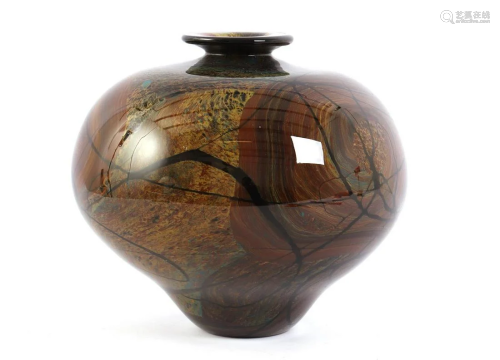 Ioan Nemtoi (1964-) colored glass decorative vase