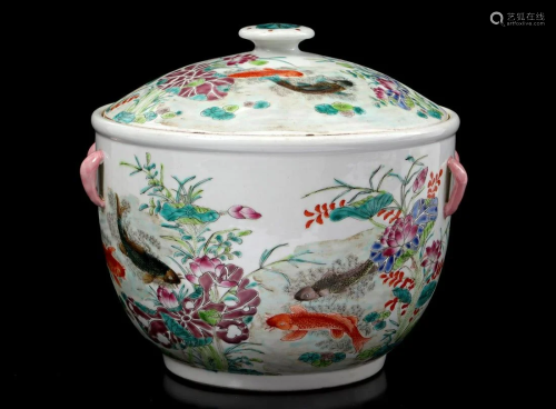 Oriental porcelain pot with lid decorated with flowers