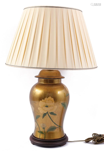 Oriental porcelain table lamp in bronze color with