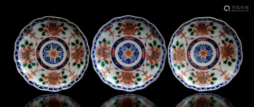 3 porcelain dishes with polychrome decoration