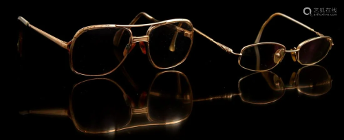 2 1970s glasses with gold-colored frame