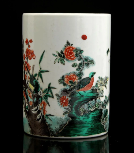 Porcelain brush pot with polychrome decoration of bird