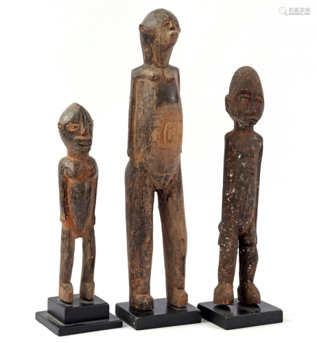 3 African wooden statues of figures, Lobi trunk