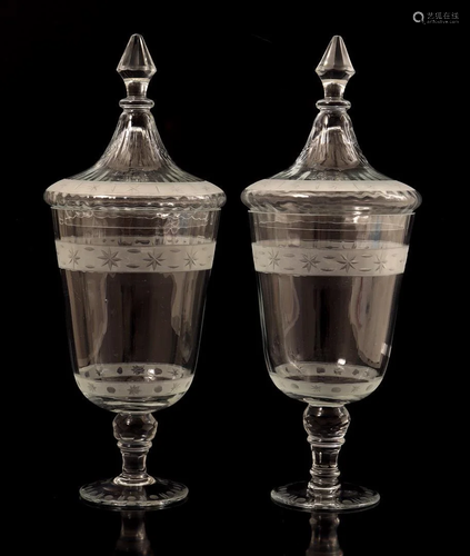 2 glass cut jars with lid, 51 cm high