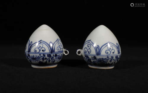 Pair Blue and White Bird Feeder Xuande Style