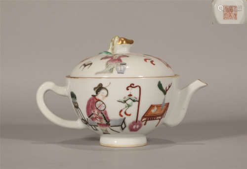 Famille Rose Teapot Daoguang Style