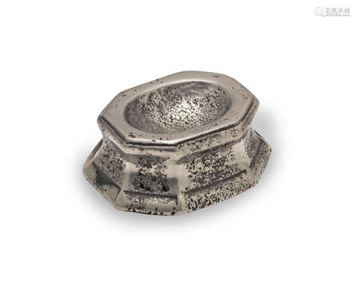 A Queen Anne pewter octagonal trencher salt, circa 1710