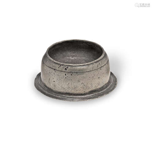 A William III pewter trencher salt, circa 1700