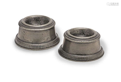 A fine pair of William & Mary pewter trencher salts, circa 1...