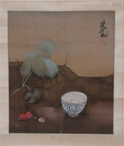 A CHINESE PAINTING FRUIT AND PORCELAIN BOWL