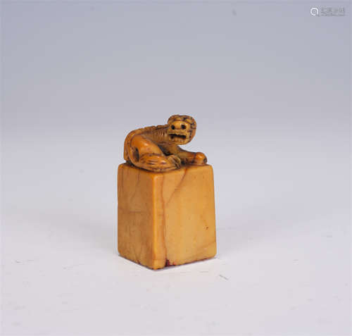 A CHINESE SHOUSHAN STONE SEAL