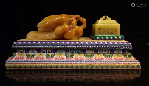 PAIR OF TIANHUANG STONE SEALS