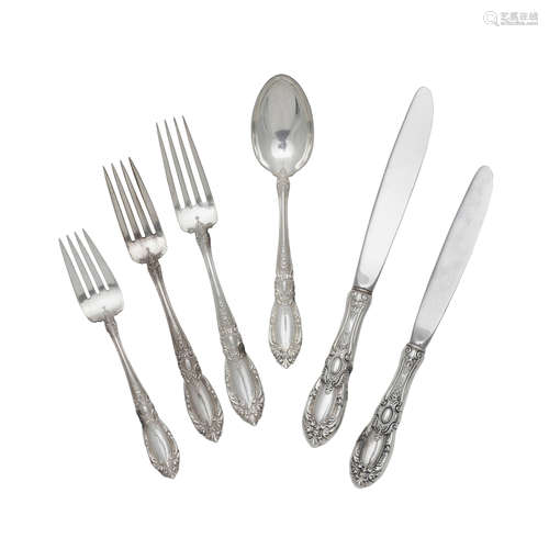 AN AMERICAN STERLING SILVER FLATWARE SERVICE FOR TWELVE by T...