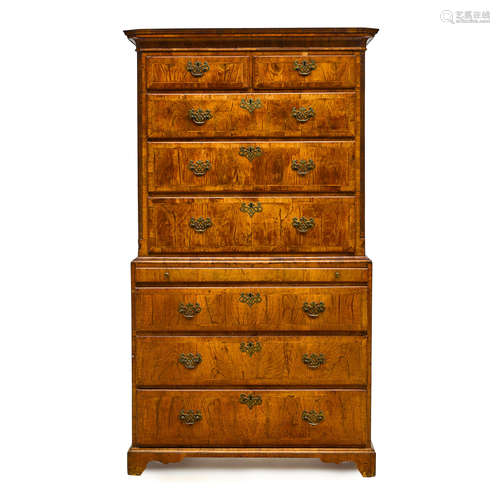 A GEORGE I/II WALNUT CHEST ON CHEST Early 18th century