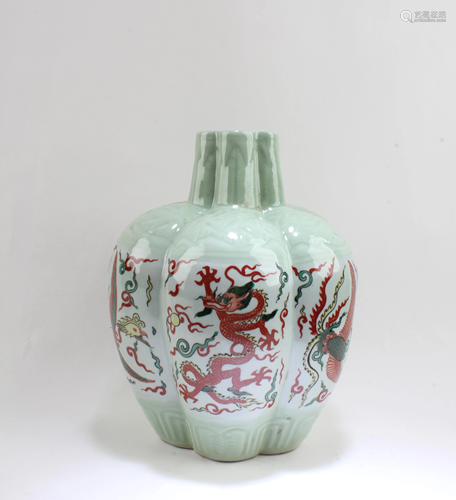 Chinese Porcelain Vase