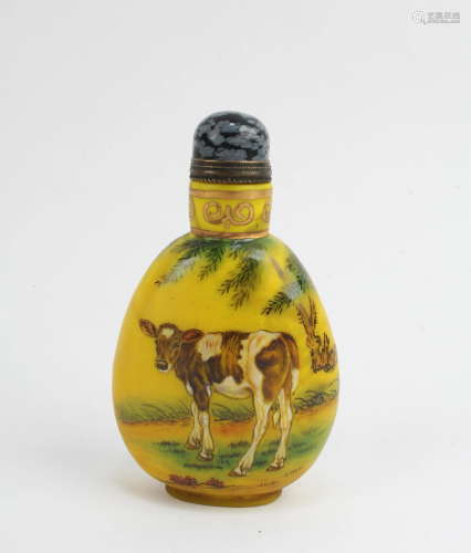 Chinese Peking Glass Snuff Bottle