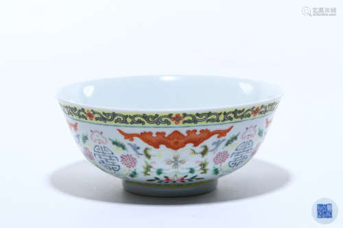 Famille Rose Bowl with Flower Pattern
