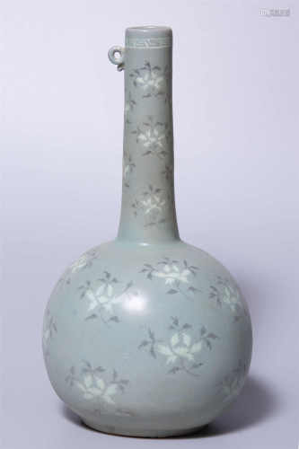 A Korean Porcelain Flask