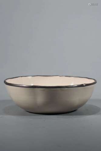 Ding Kiln Begonia Bowl with Silver Top