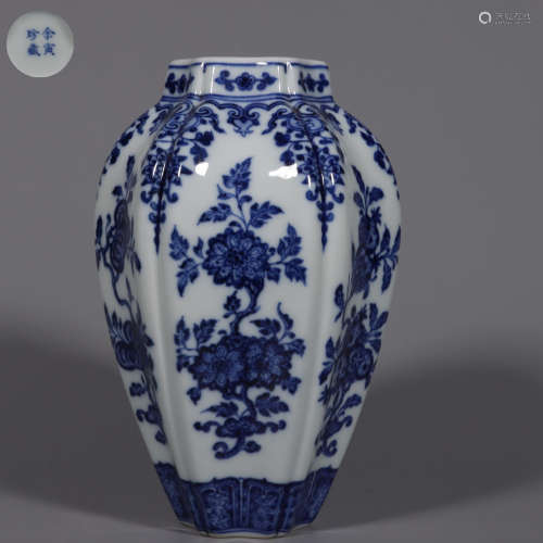 Blue-and -white Six Arrises Bottle with Lotus Pattern