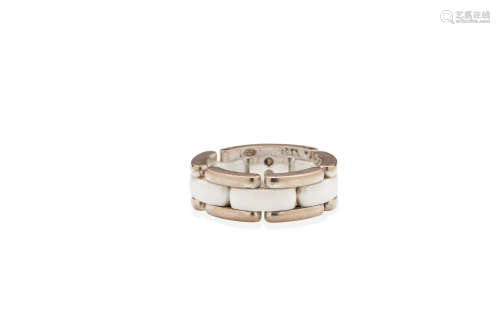 CHANEL | A GOLD AND CERAMIC 'ULTRA' RING