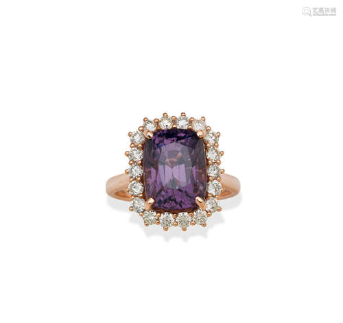 A SPINEL AND DIAMOND RING