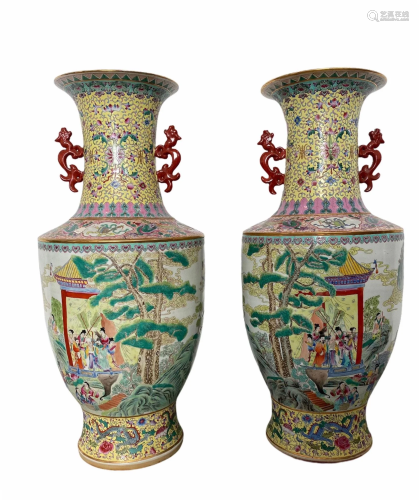 Imposing pair of vases decorated with 20th century
