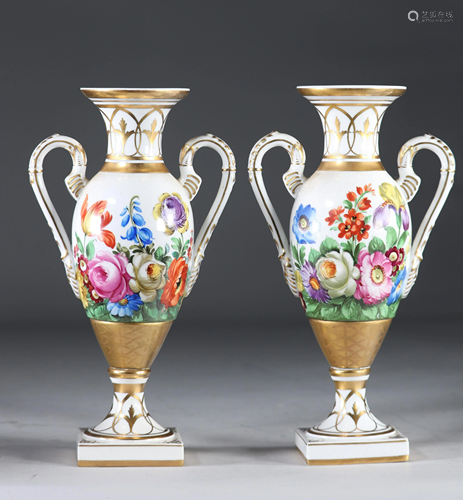 Pair of Paris porcelain vases 