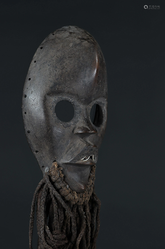 Dan mask early 20th century