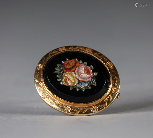 Italian micro mosaic brooch, gold mount (hallmark 750)