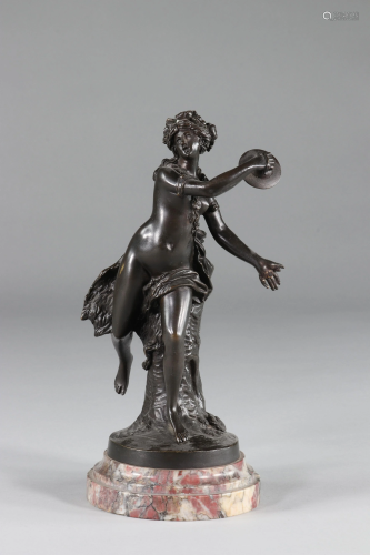Bronze young woman with the timpani