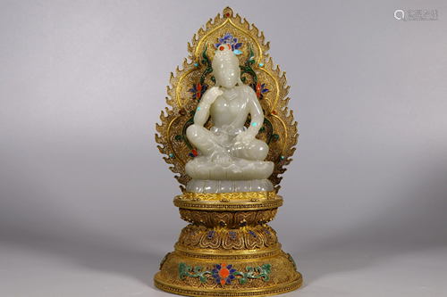 Carved White Jade Seated Guanyin