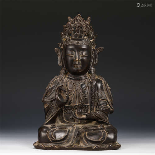 A CHINESE BRONZE FIGURE OF BUDDHA