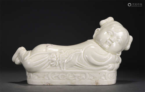 A CHINESE DING TYPE GLAZED PORCELAIN PILLOW