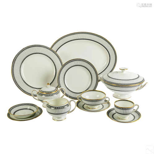 Wedgwood 71 Pieces Colonnade China Dinner Service