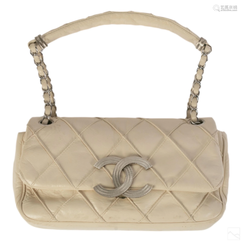 Chanel CC Soft Quilted Leather Shoulder Bag Purse